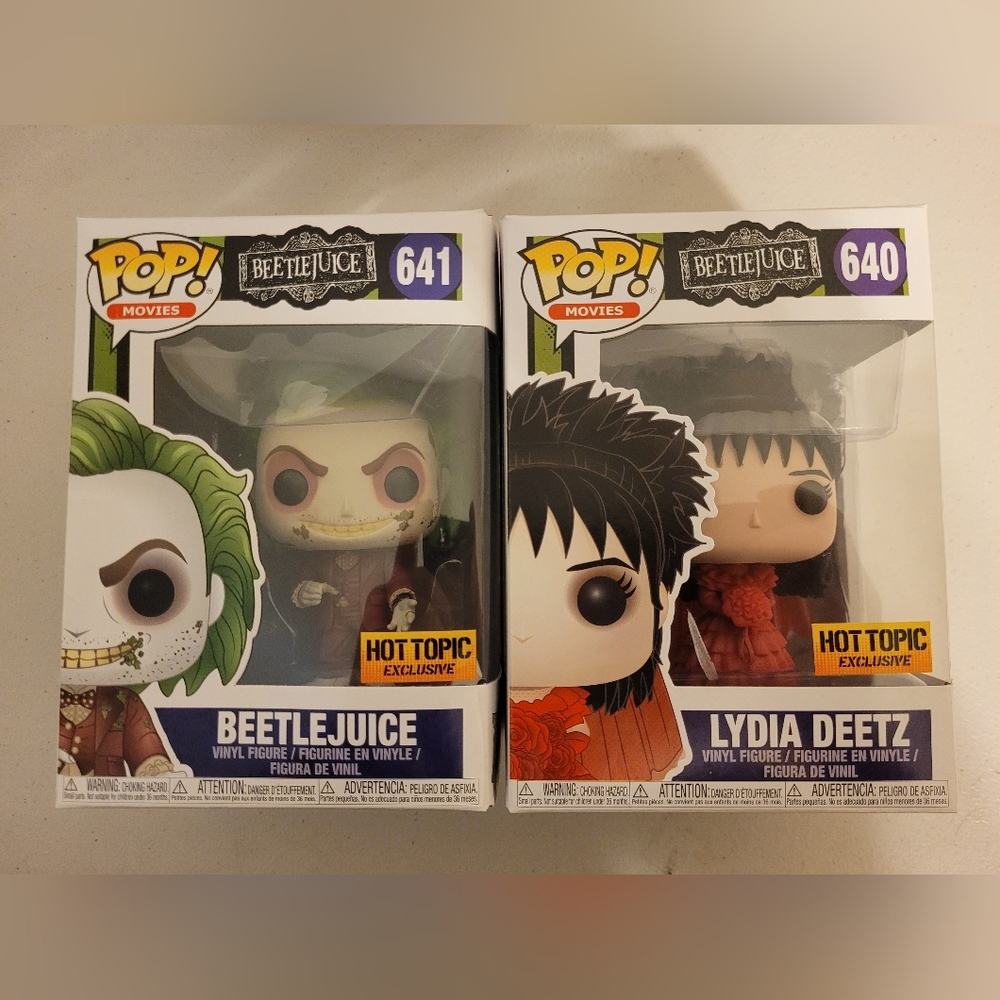 HOT TOPIC Exclusive Beetlejuice Funko Pop Set